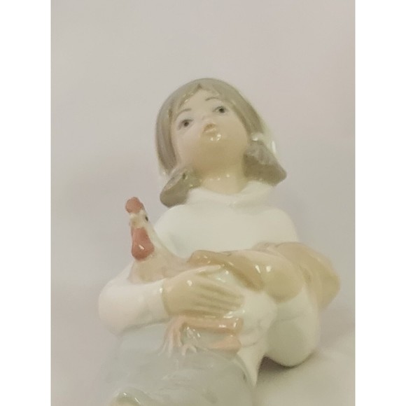 Lladro Daisa Statue Figurine Girl W/ Rooster Chicken 8" Retired Collectors - Picture 11 of 11